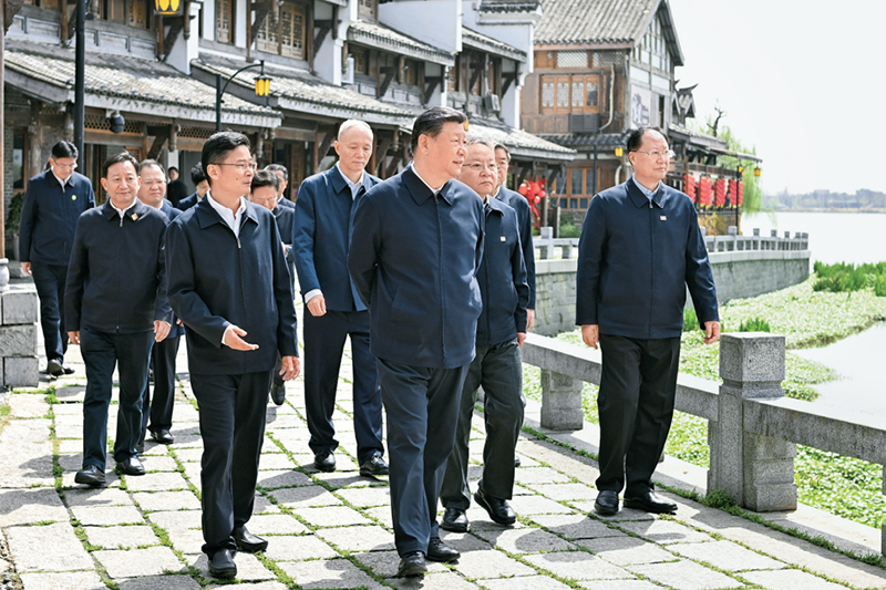 2024年3月18日至21日，中共中央總書記、國家主席、中央軍委主席習(xí)近平在湖南考察。這是19日上午，習(xí)近平在常德河街考察。